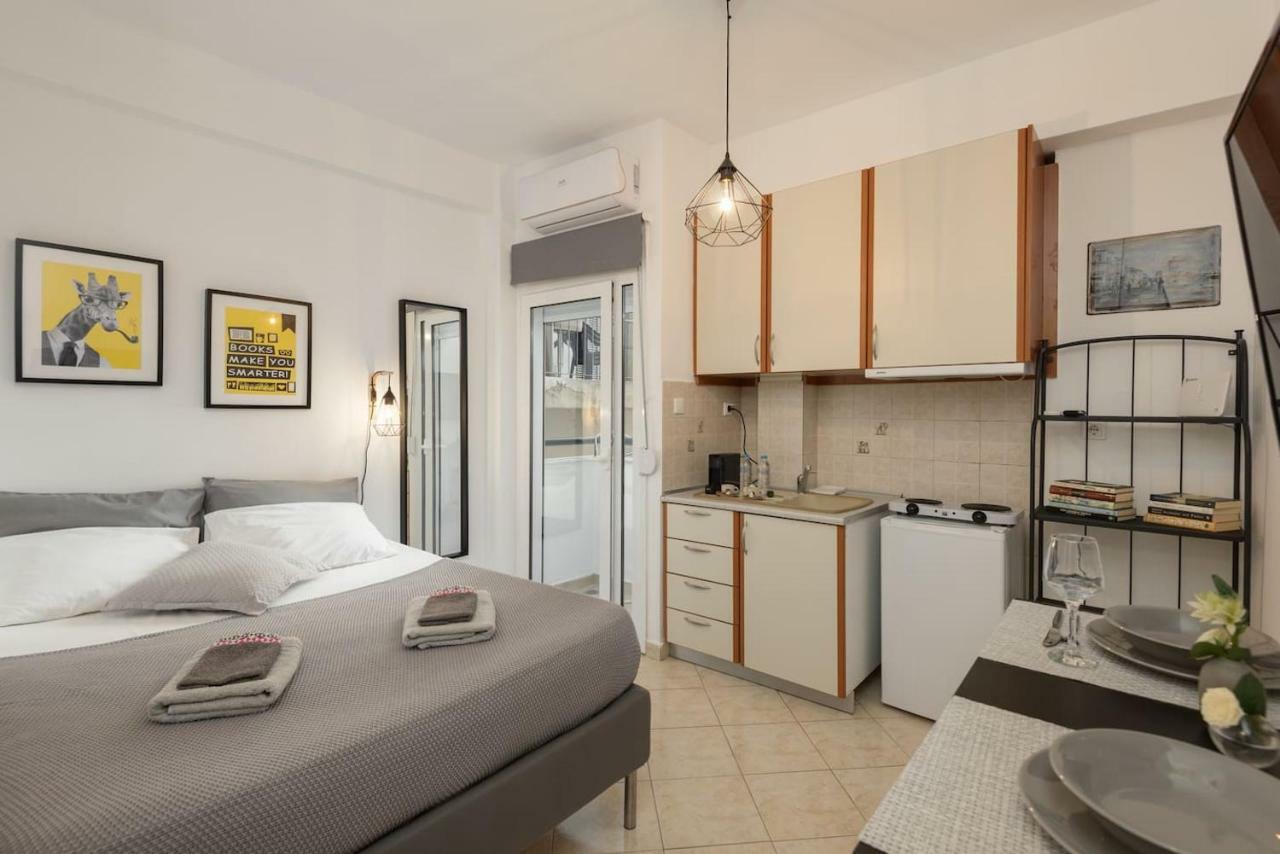 Central Studio! Fiber Wifi, Ac, Private, Self Check-In! Thessalonique Extérieur photo