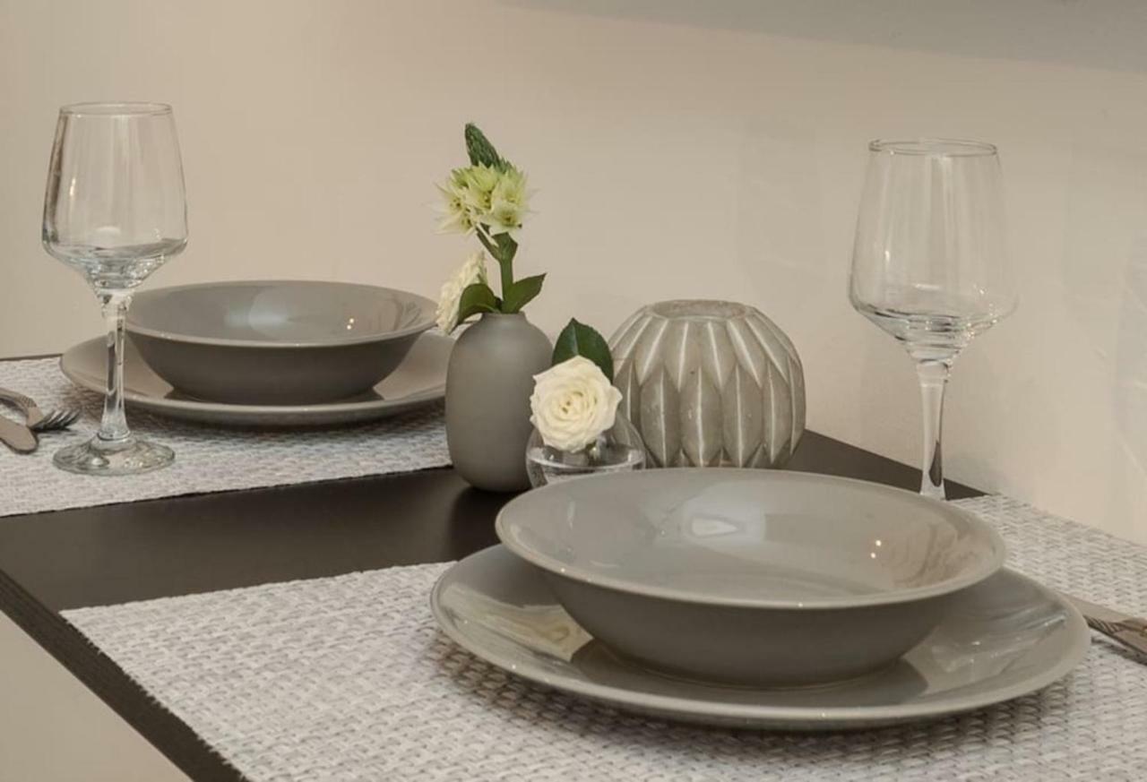 Central Studio! Fiber Wifi, Ac, Private, Self Check-In! Thessalonique Extérieur photo