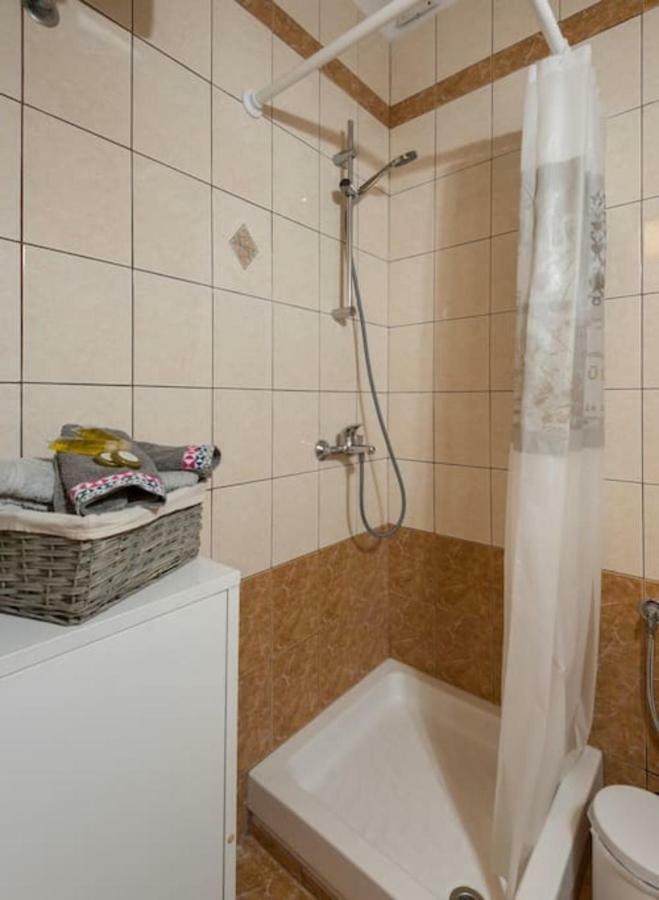 Central Studio! Fiber Wifi, Ac, Private, Self Check-In! Thessalonique Extérieur photo