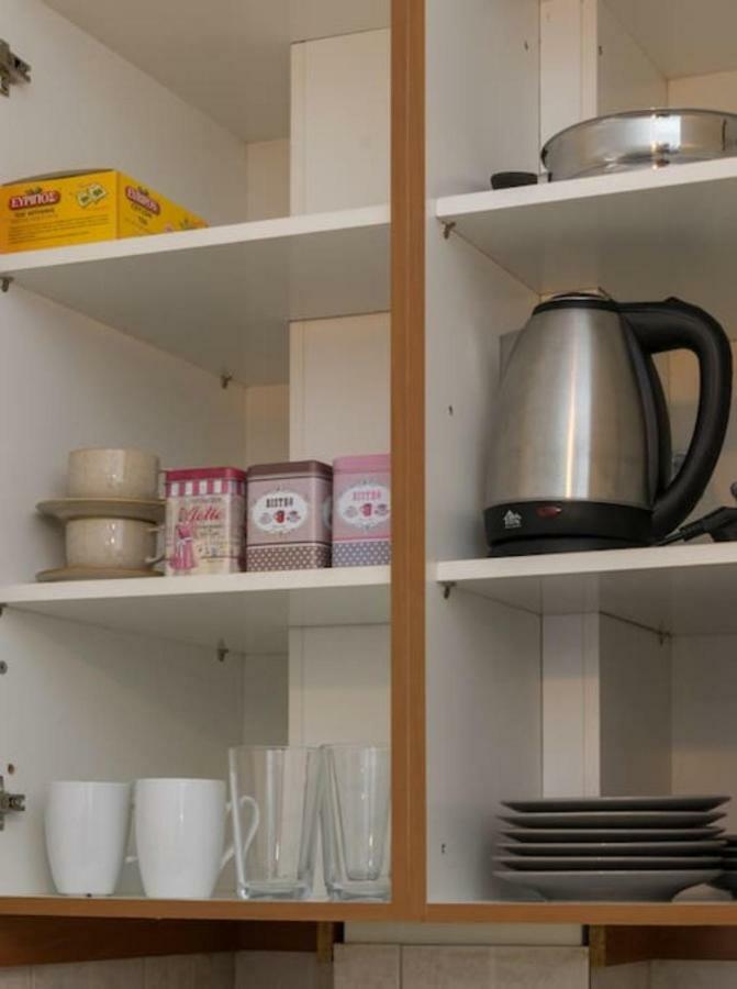 Central Studio! Fiber Wifi, Ac, Private, Self Check-In! Thessalonique Extérieur photo