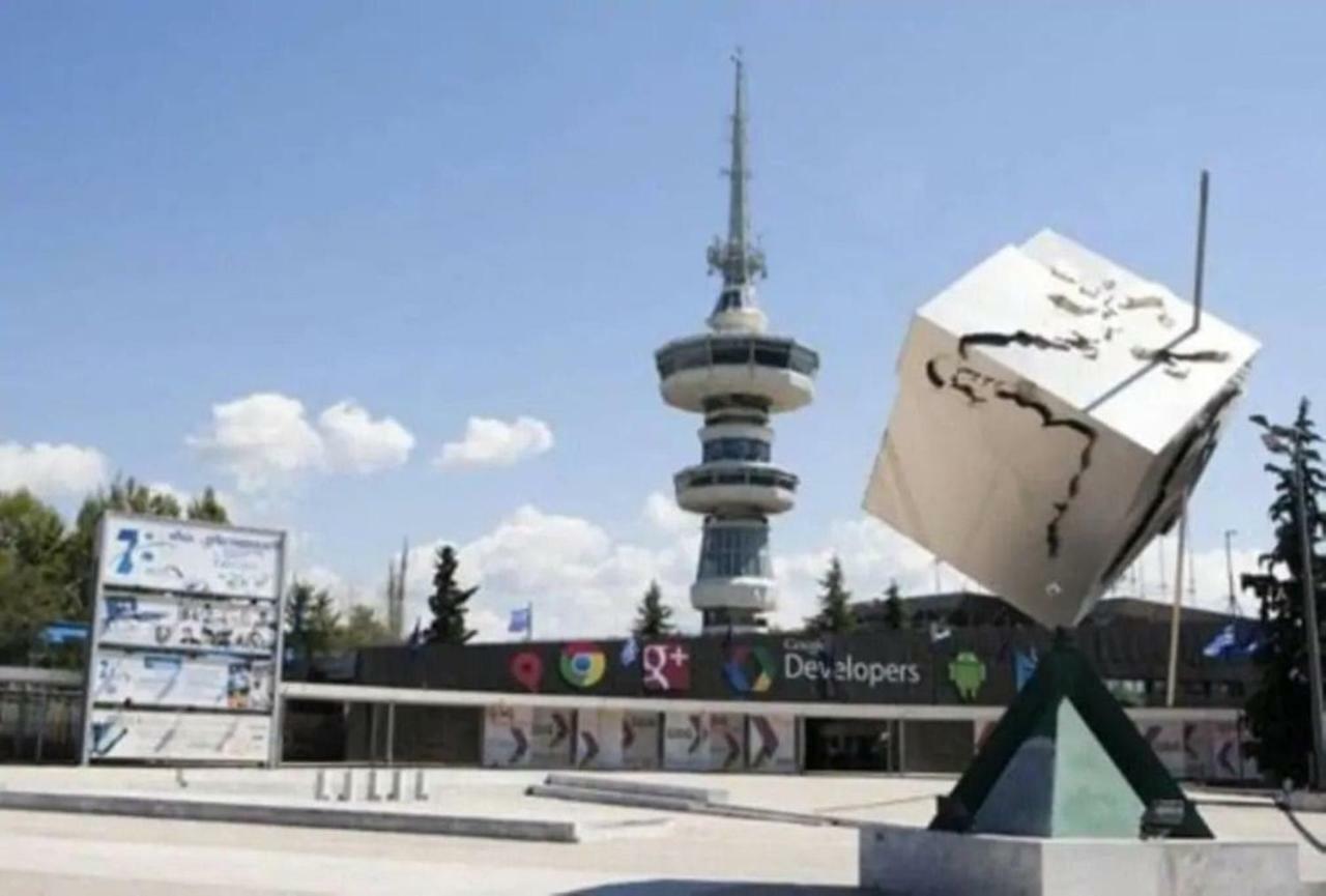 Central Studio! Fiber Wifi, Ac, Private, Self Check-In! Thessalonique Extérieur photo