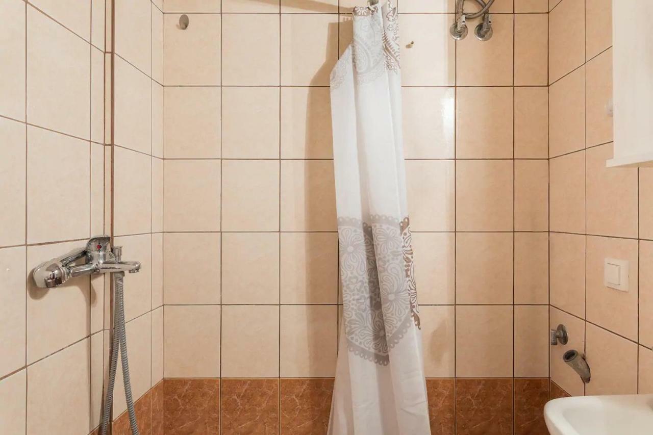 Central Studio! Fiber Wifi, Ac, Private, Self Check-In! Thessalonique Extérieur photo